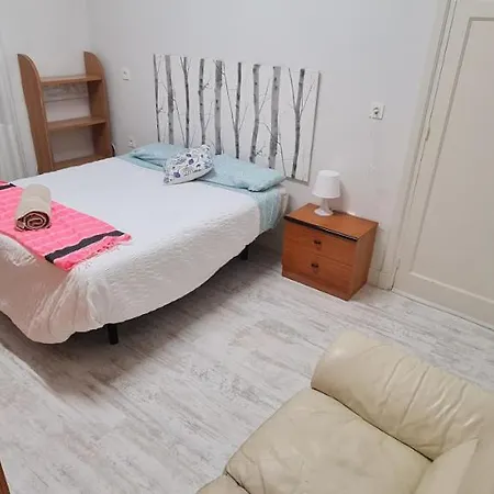 Alloggio in famiglia Privada A Pasos De La Playa Ondarreta *