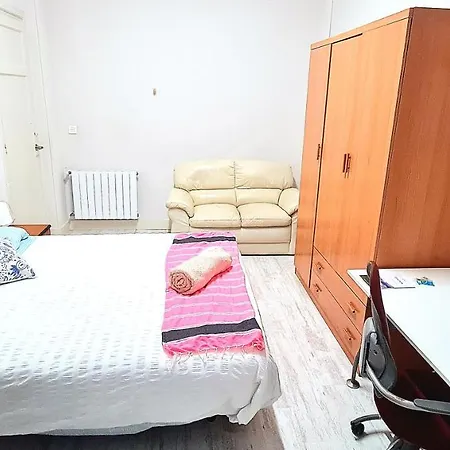 Privada A Pasos De La Playa Ondarreta Alloggio in famiglia San Sebastián