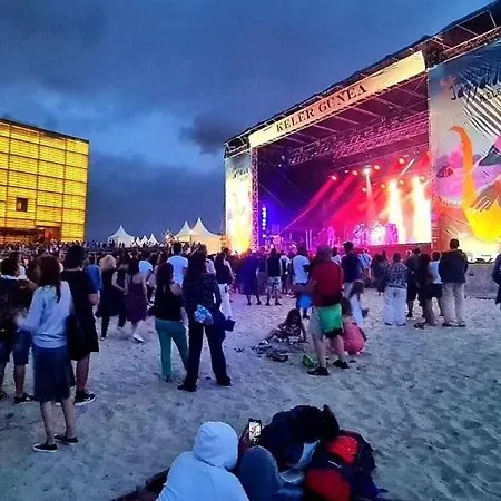 Privada A Pasos De La Playa Ondarreta *